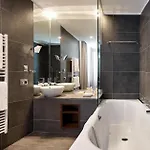 Radisson Blu Balmoral Hotel 4*