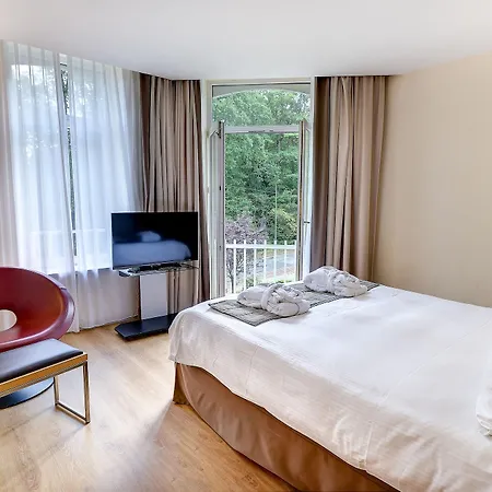 Radisson Blu Balmoral ספא