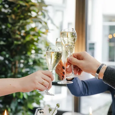 Hotel Radisson Blu Balmoral 4*