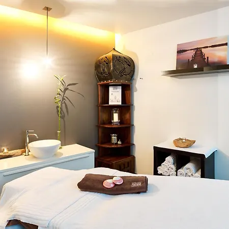 Radisson Blu Balmoral ספא