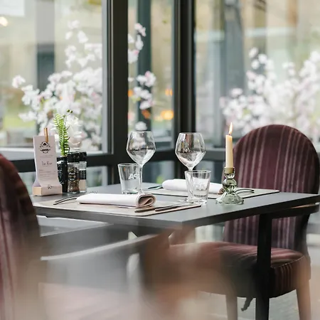Radisson Blu Balmoral 4*
